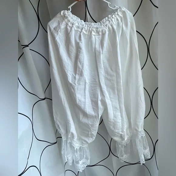 White Cotton Bloomer Pant with Lace Ruffle | Size Small - Picture 3 of 8